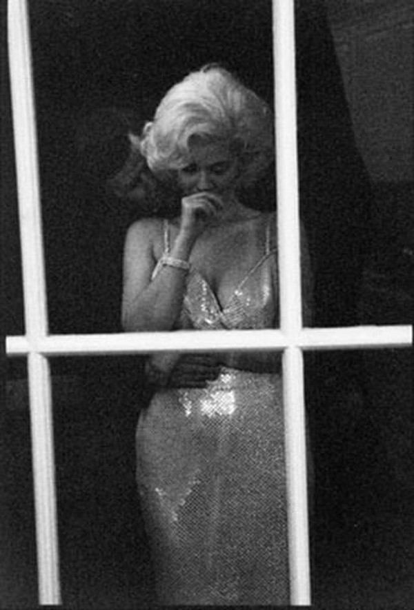 Actors portraying President John F. Kennedy and Marilyn Monroe and their rumored affair