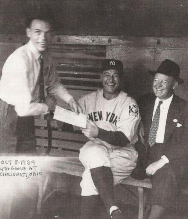 Frank Sinatra asks Lou Gehrig for an autograph in 1939