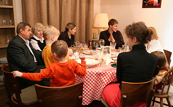 dinner big family